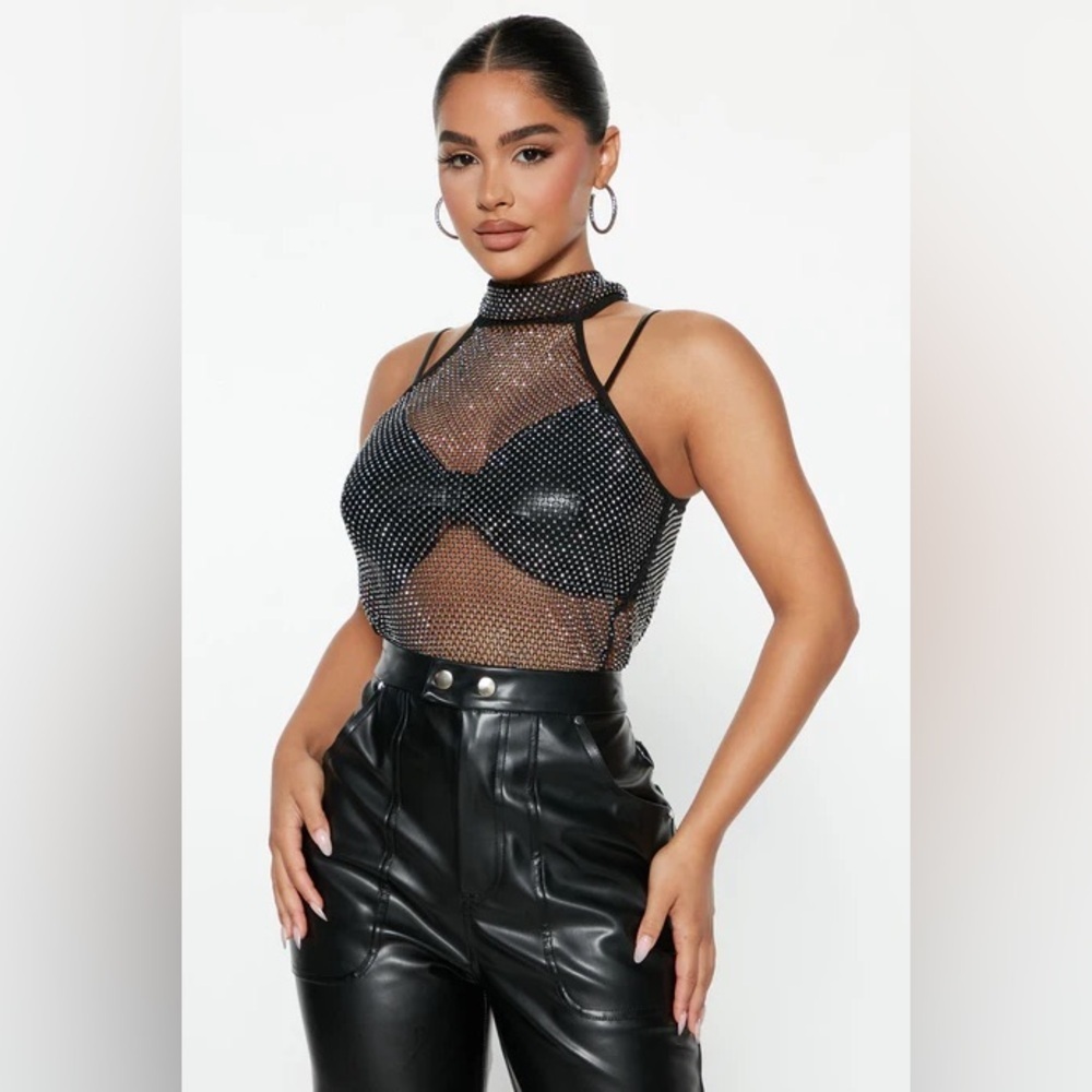 Black Mesh Halter To NWT